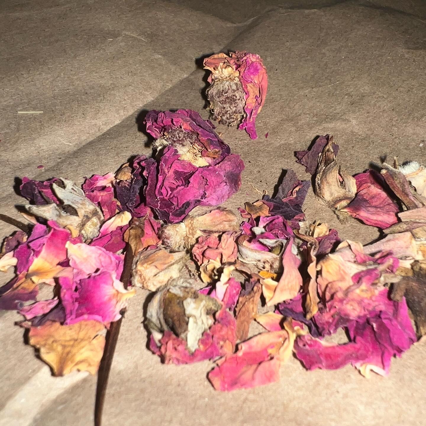 Goats milk soak rose